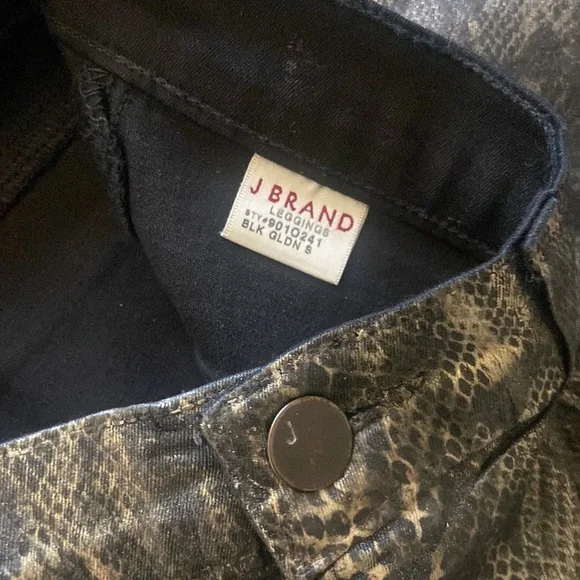 J BRAND 901 Black Golden Snake Print Coated Stretch Denim Leggings Jeans - Picture 10 of 11